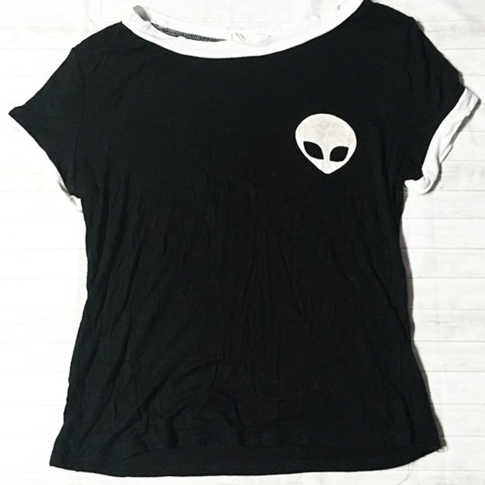 Alien Graphic Tee